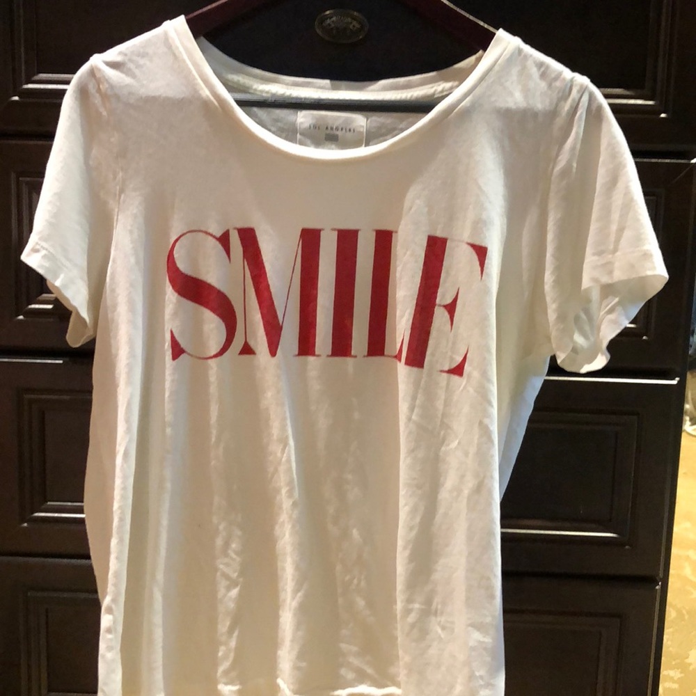 White SMILE tee